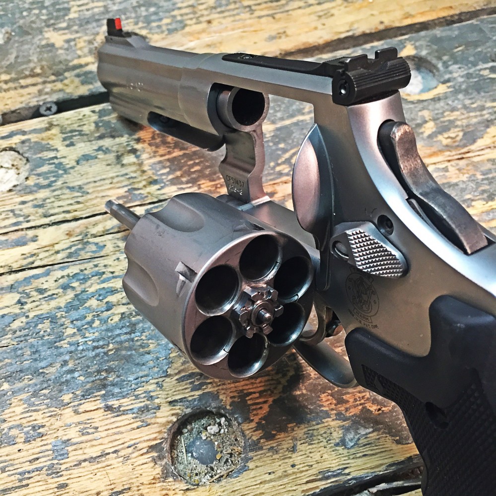 Revolver Tour #8: Smith & Wesson 625 - Gun Nuts Media