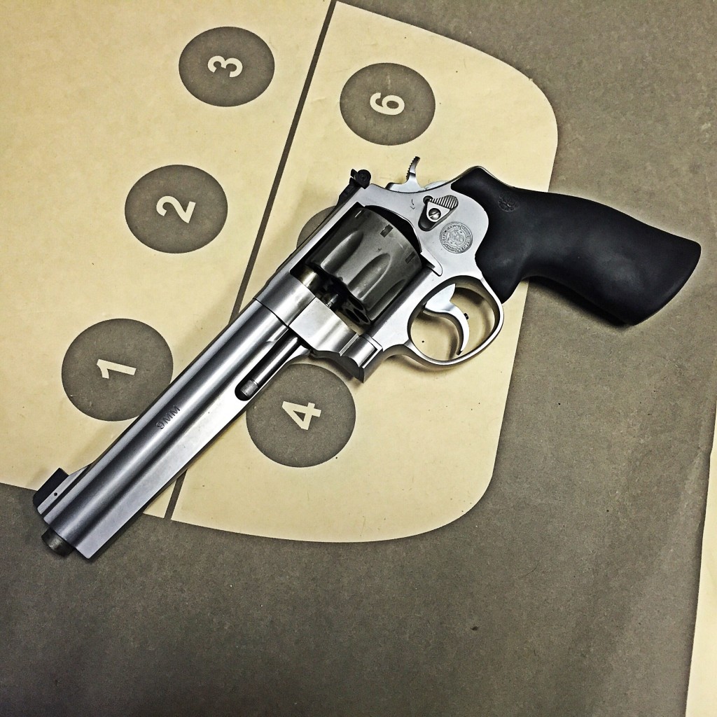 Smith & Wesson 929.